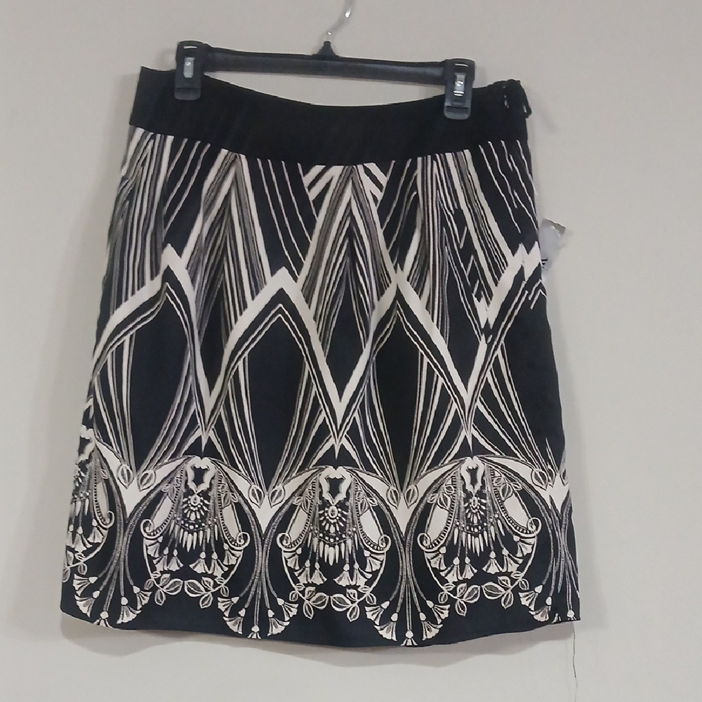 Worthington Black and White Patterned A-Line Skirt